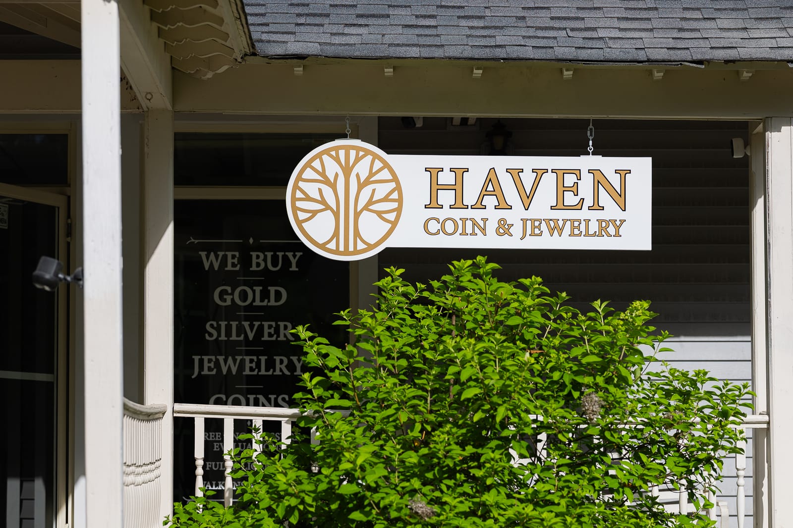 Haven Coin & Jewelry storefront sign — we buy gold, silver, jewelry and coins, Hamden CT
